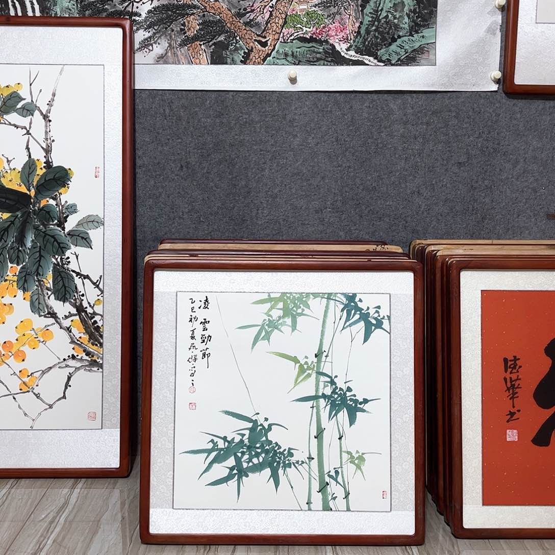 国画书画作品带框63×63厘米