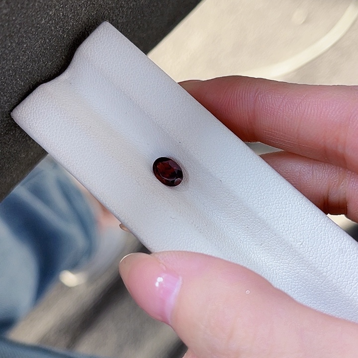 石榴石裸石未镶嵌