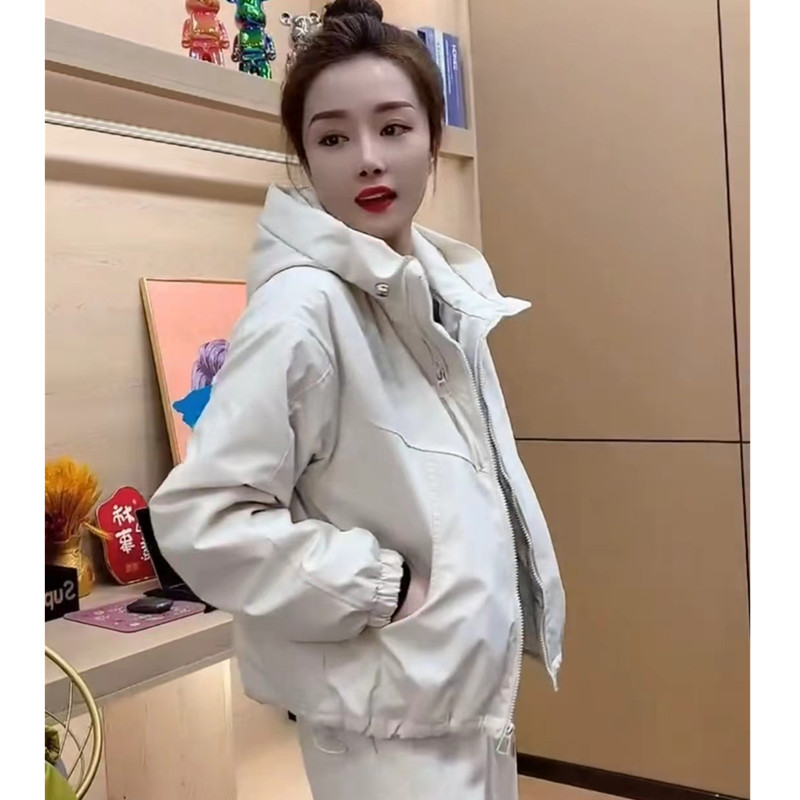 连帽冲锋衣外套女2025新款韩版宽松显瘦夹克小个子休闲百搭上衣潮