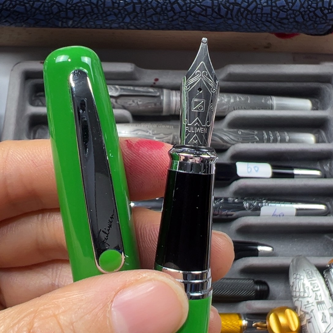 便携式绿色富利文礼品笔32大尖m尖