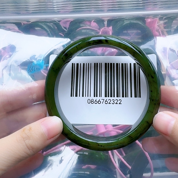 和田玉（碧玉）手镯未镶嵌6263微瑕