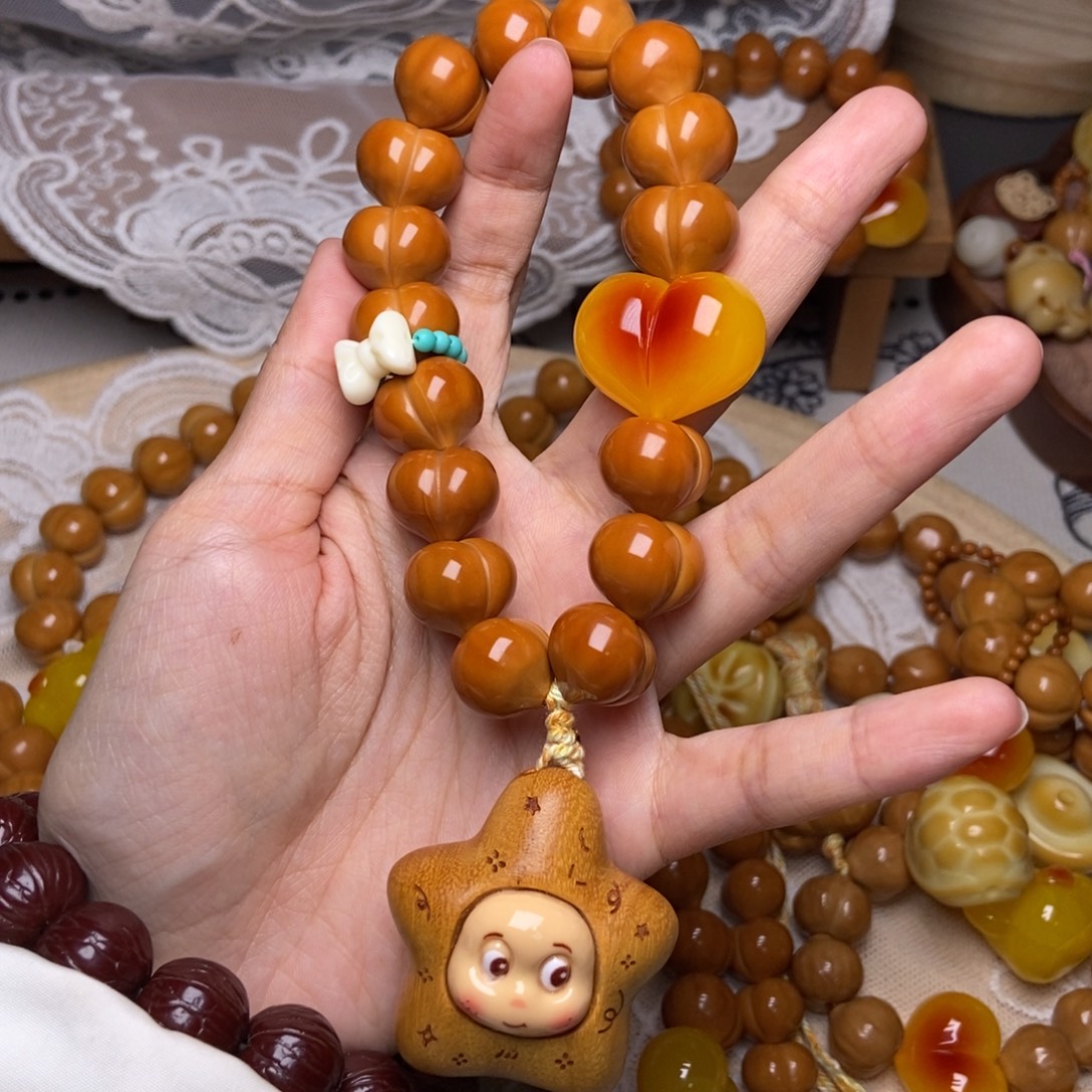 猴头核桃吊坠屁桃玻璃底卡15