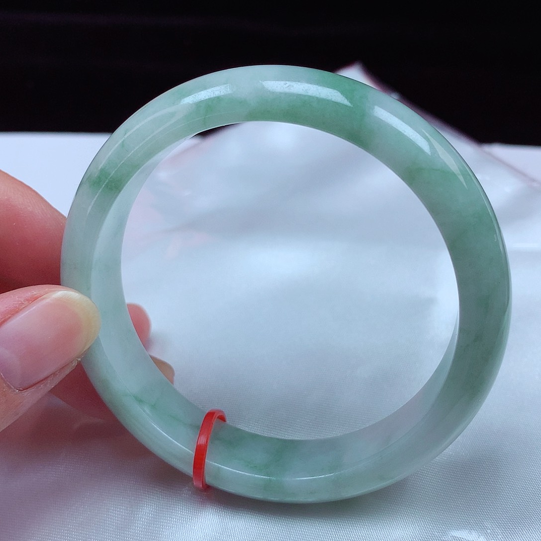 翡翠手镯未镶嵌58-59圈