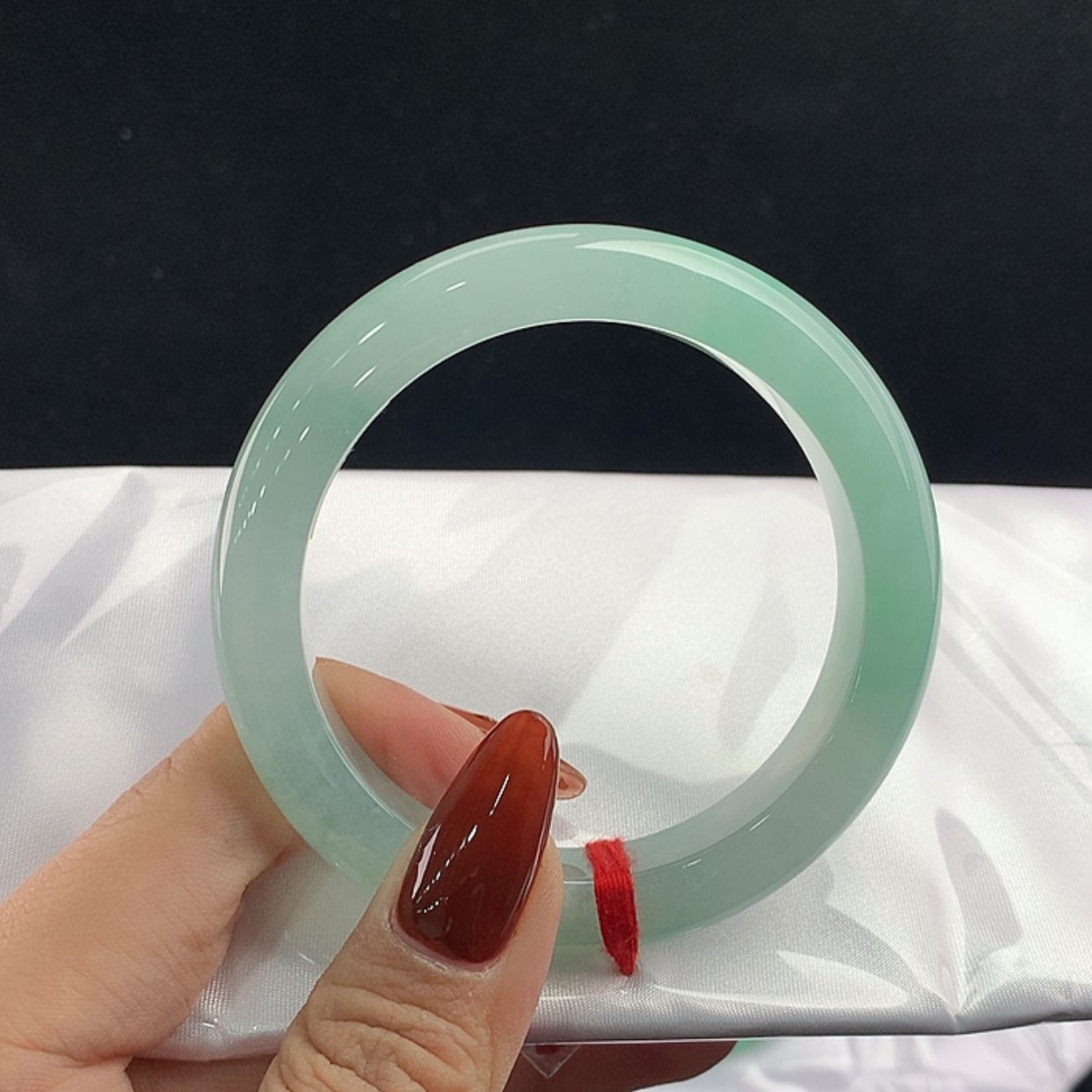 【闪购商品】未镶嵌手镯翡翠正56