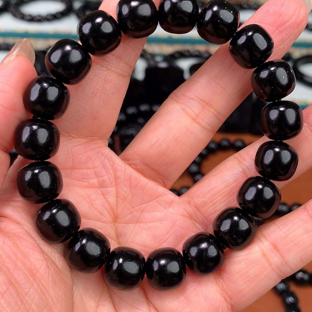 未镶嵌和田玉手链M****g