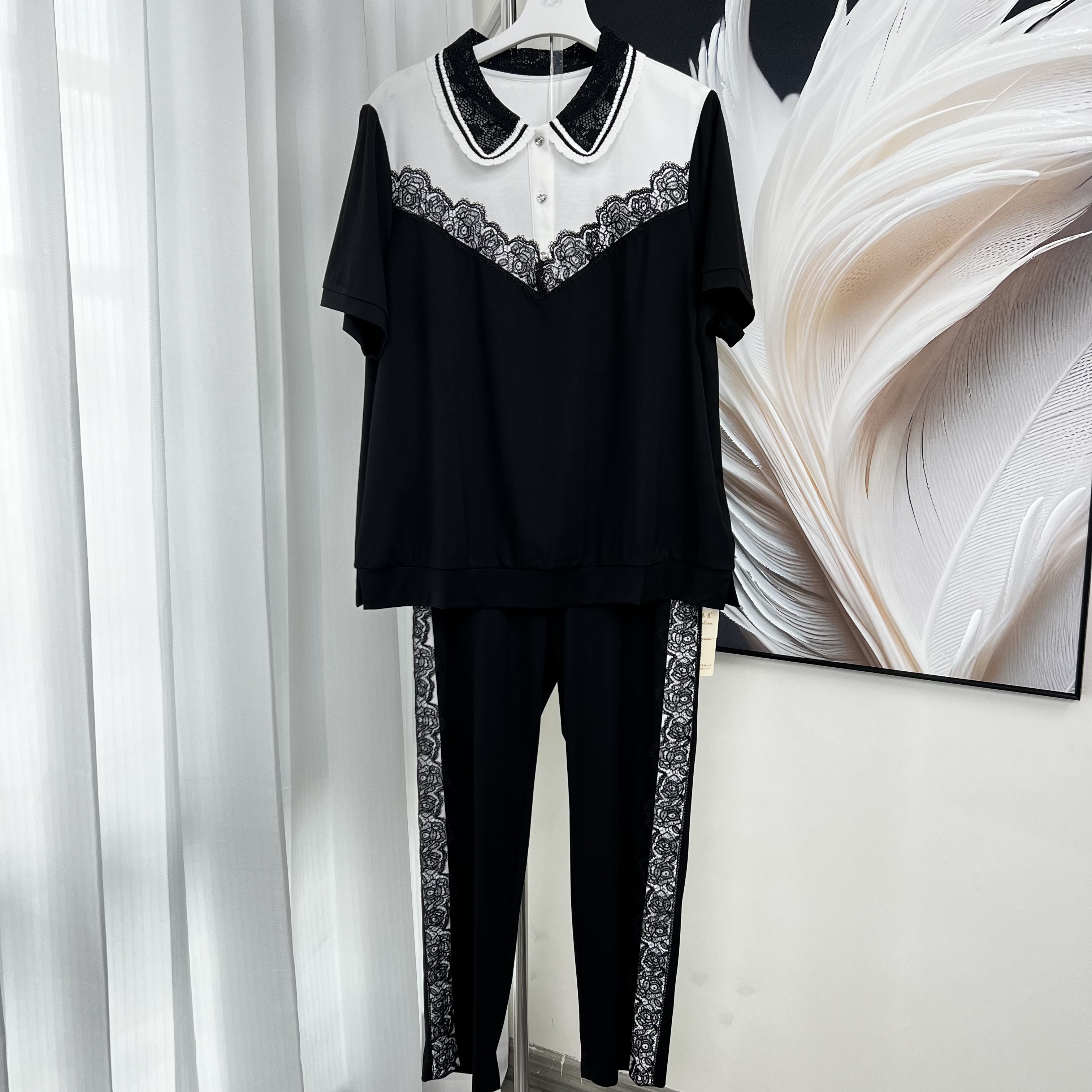 【芮娜依莲】高品质夏季减龄蕾丝休闲套装-1796