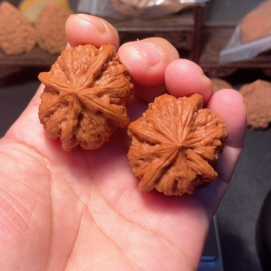 吊坠文玩核桃呵*43.5尺，平谷凹底四棱