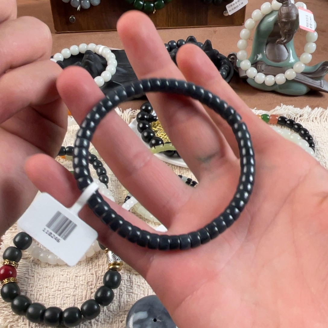 未镶嵌手链和田玉