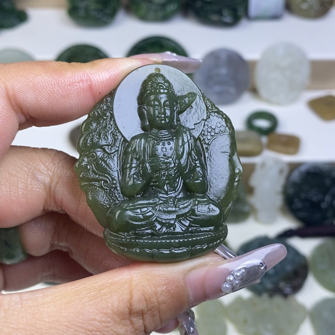 和田玉吊坠未镶嵌