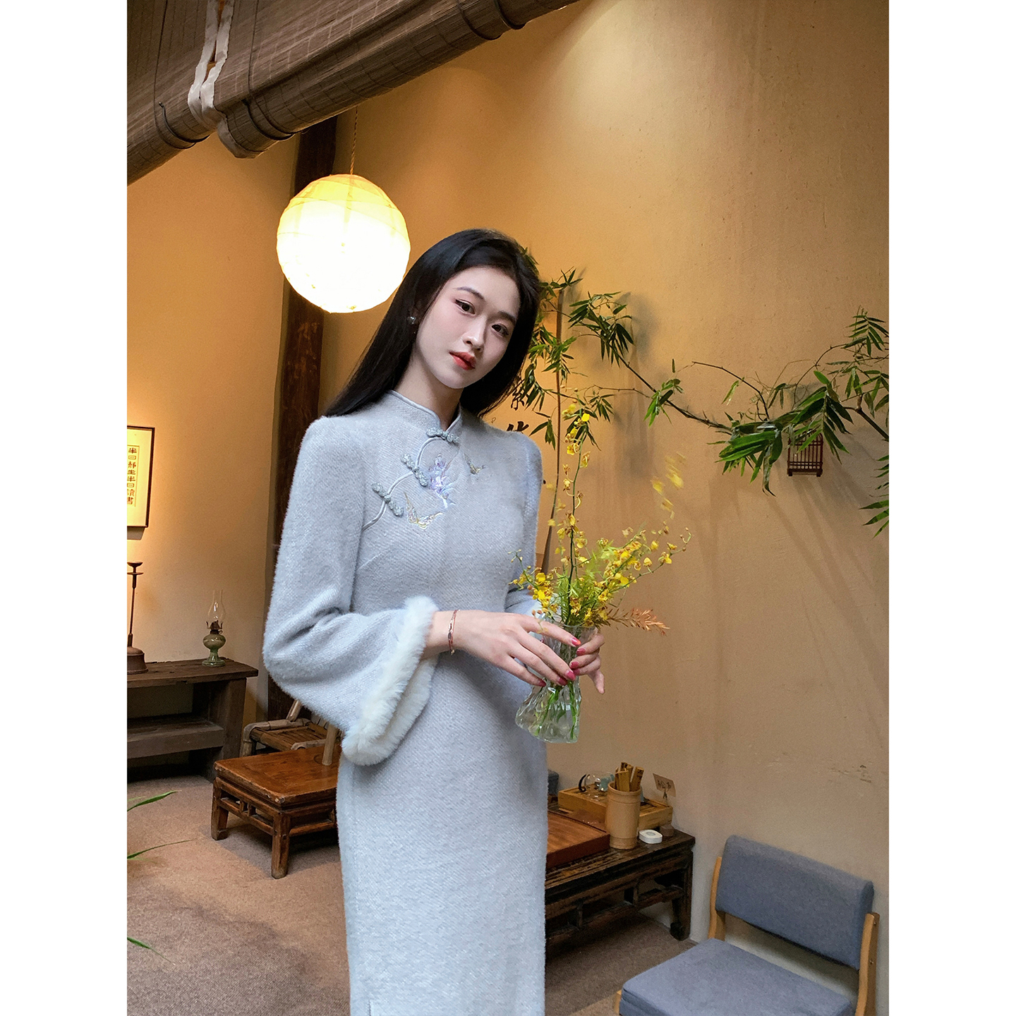 凌茜恣禾【岚酥】国风新中式毛毛拼接刺绣连衣裙冬季气质改良旗袍裙