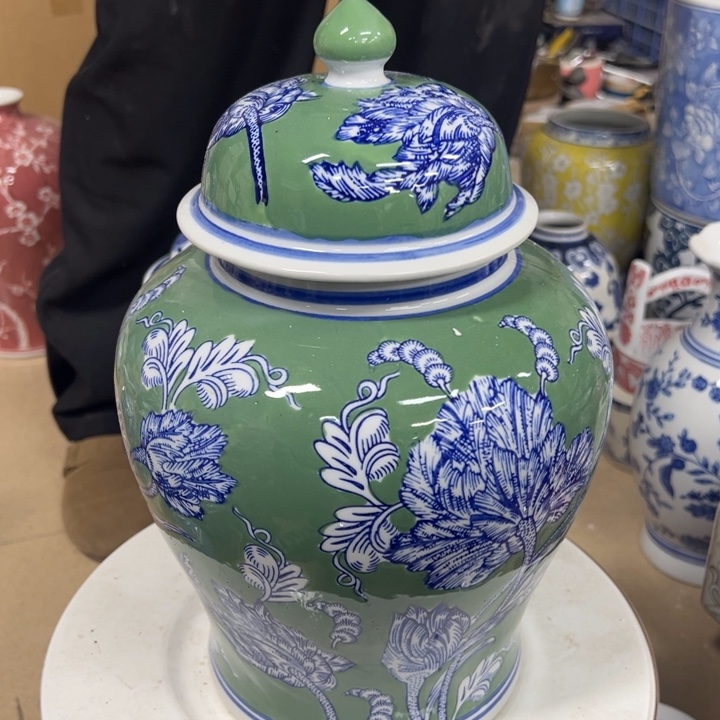 瓷片微瑕。。。。。。。。