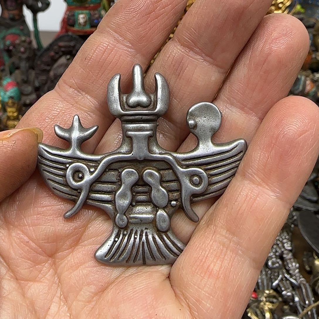 【闪购商品】L****r创意家居工艺品吧主