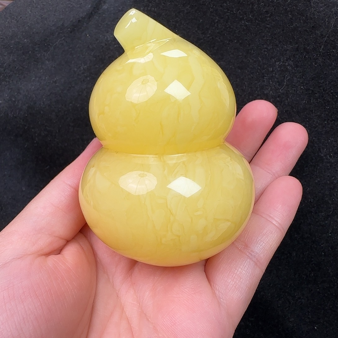 蜜蜡未镶嵌珠宝奇石