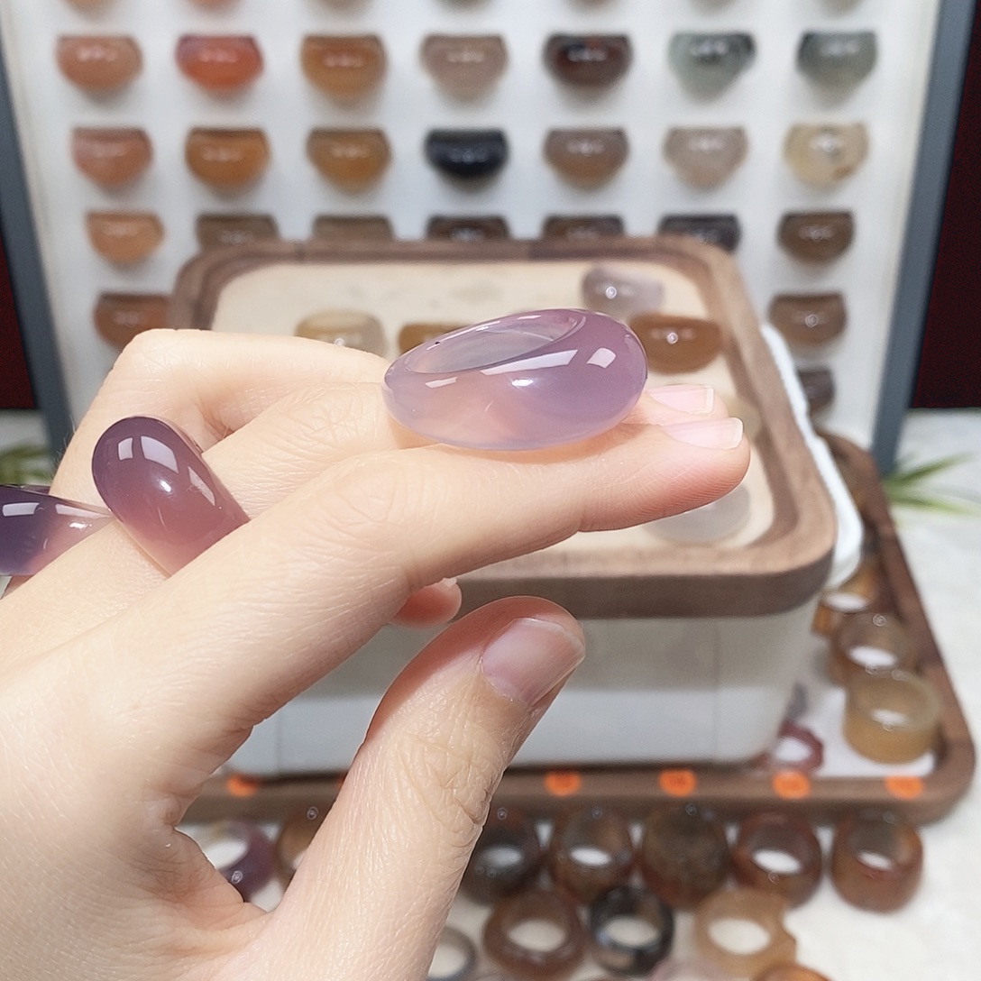 无***名玛瑙/玉髓未镶嵌戒指内18