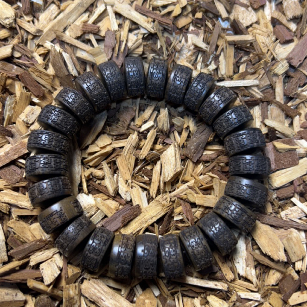 10 福来精选文玩沉香木作手串14mm