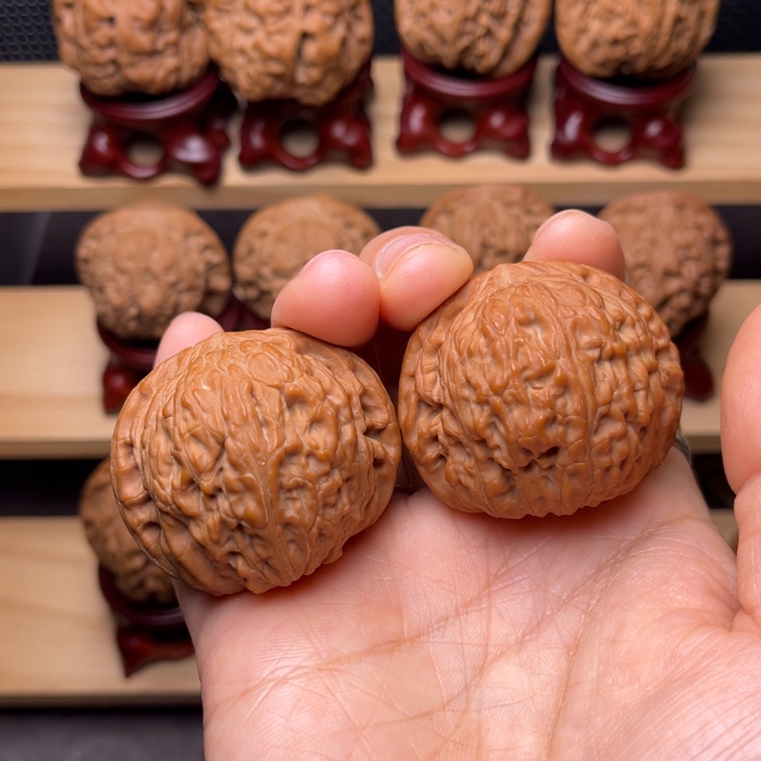 吊坠文玩核桃泥鳅背