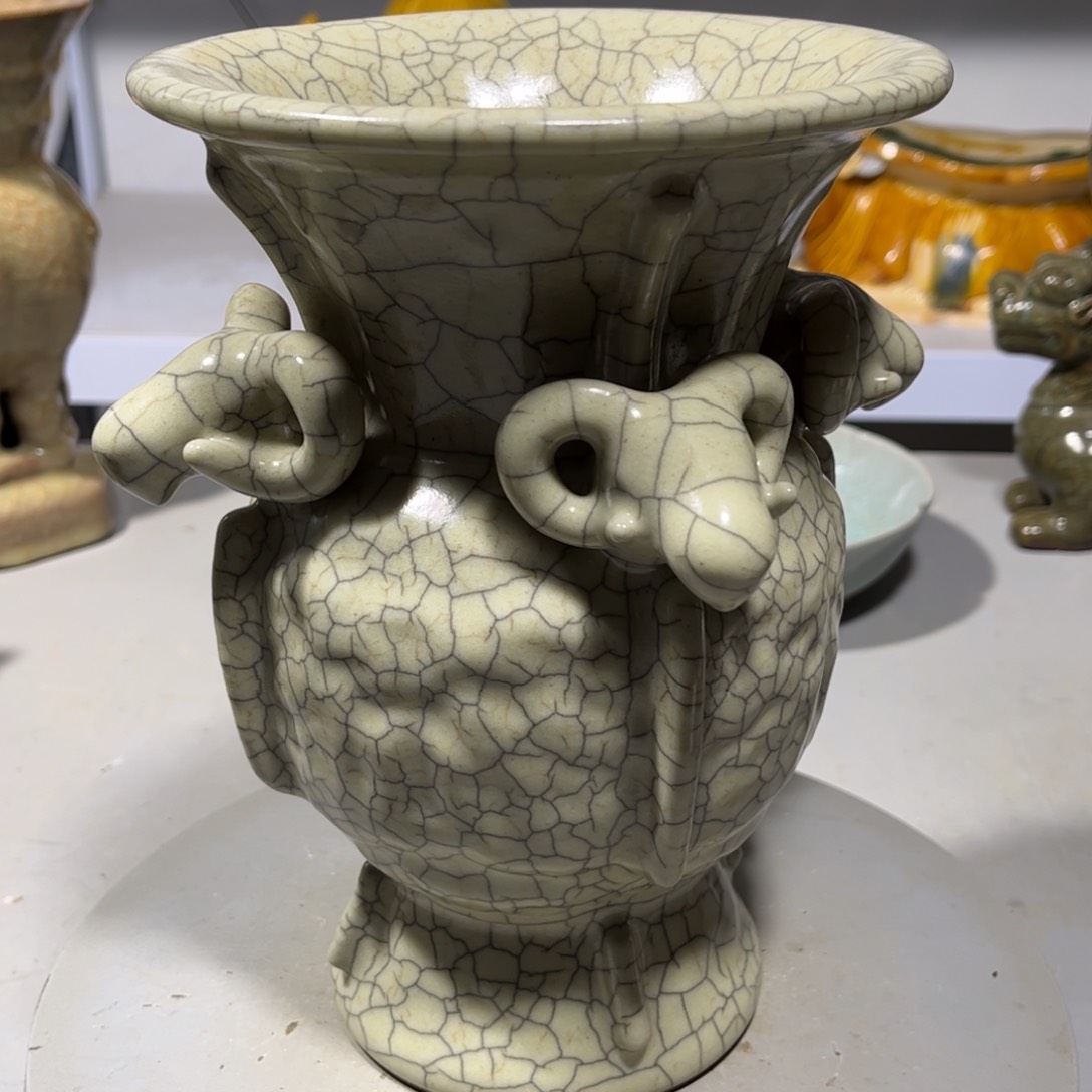 瓶哥窑瓷器品相完美