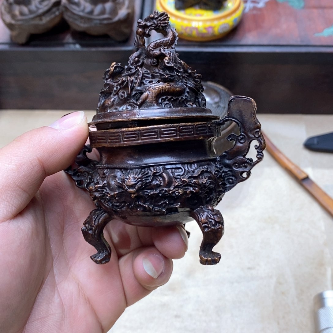 大叶紫檀（黑酸枝木类）