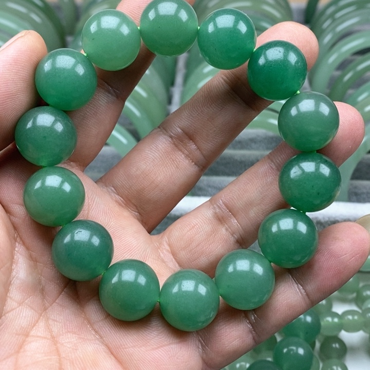 未镶嵌东陵石颈饰天***者