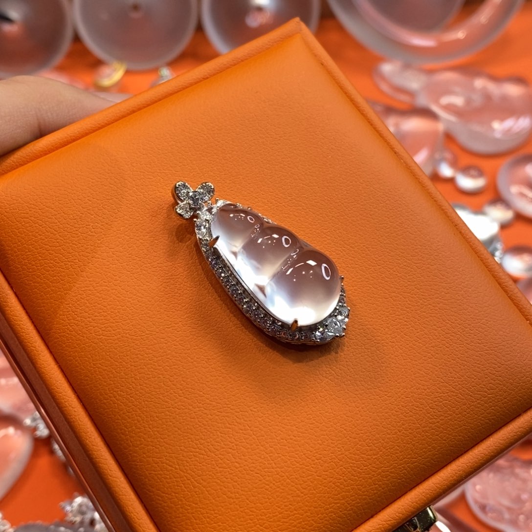 石英质玉吊坠银S925镶嵌