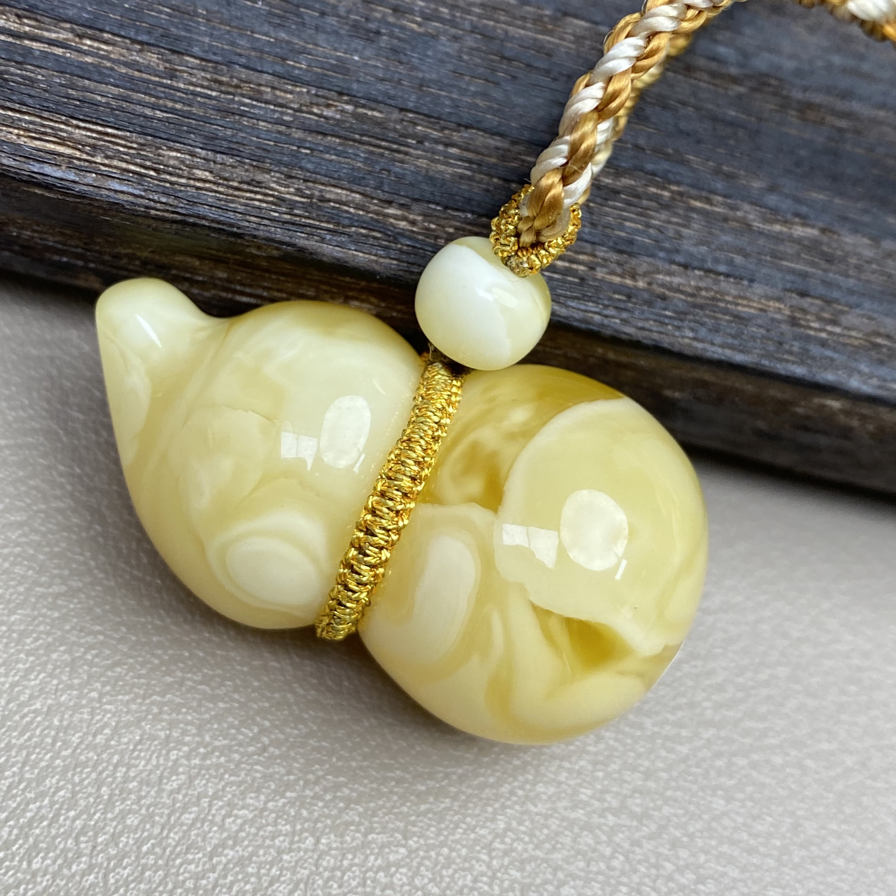 6.92克35×20.3mm溶洞浓蜡妖花蜜蜡葫芦水滴无事牌平安扣毛衣链