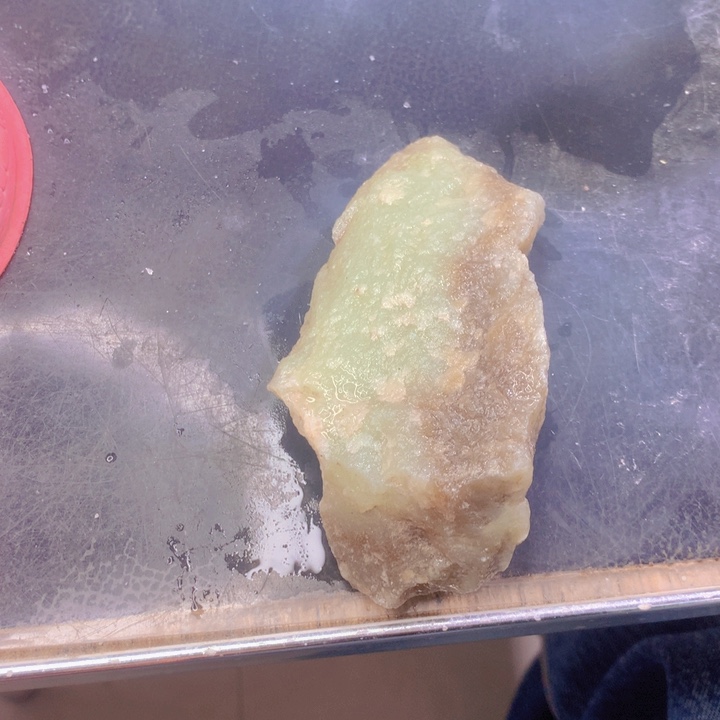 和田玉（糖玉）未镶嵌珠宝奇石