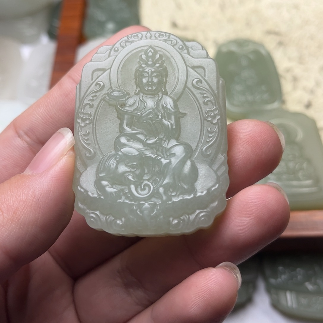 一***4和田玉未镶嵌颈饰七天无理由