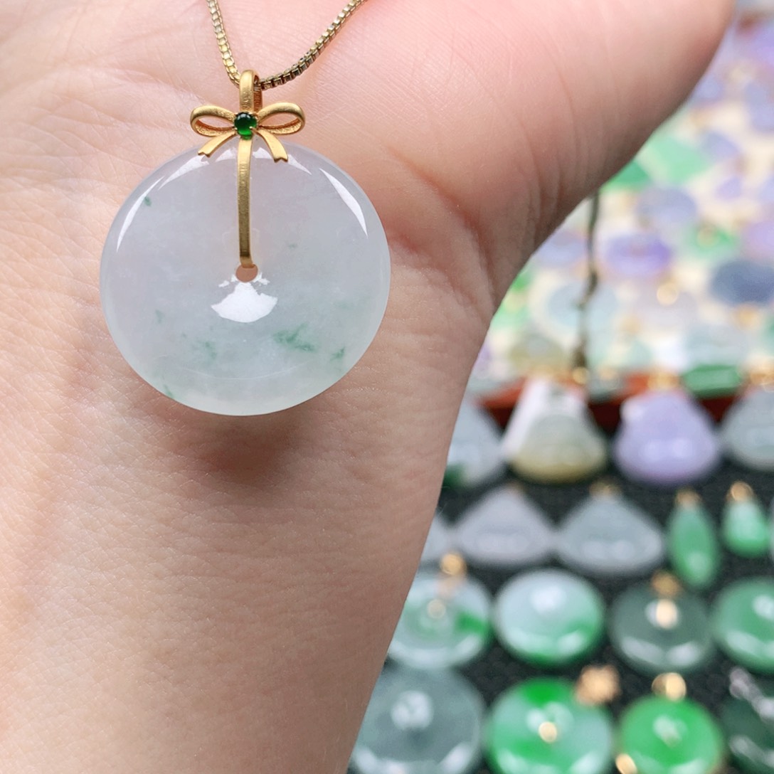 吊坠(不含链)18K金镶嵌翡翠