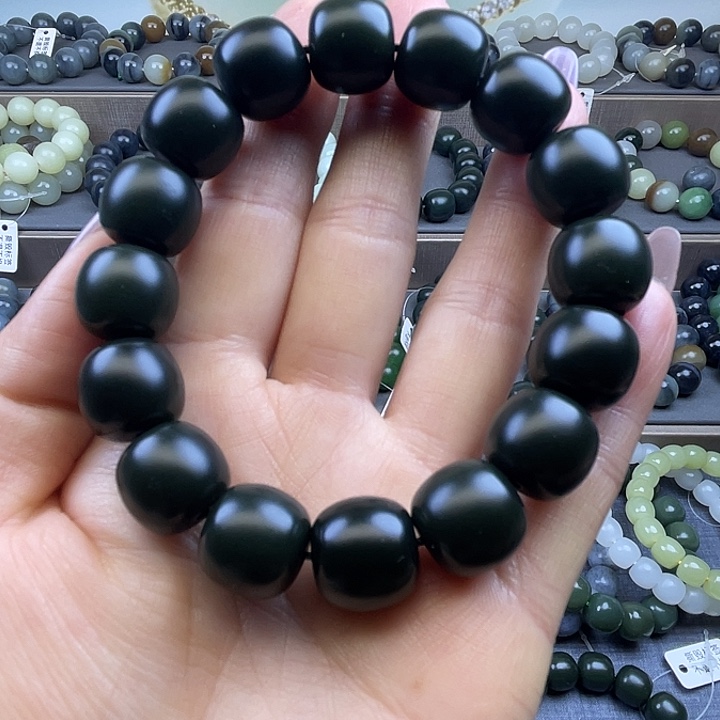 和田玉未镶嵌手链