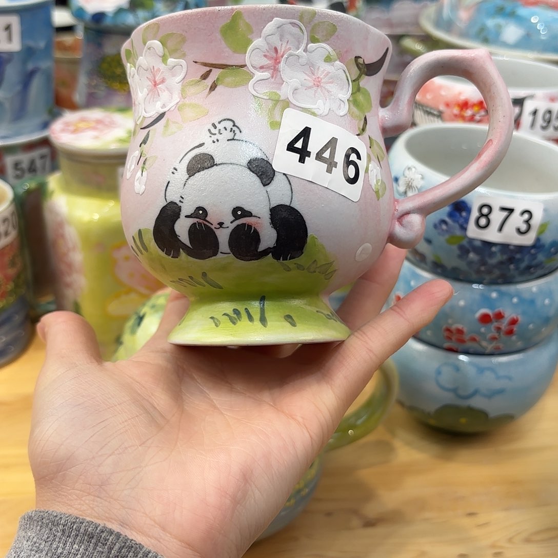 瓷片兔兔。。兔兔好帅