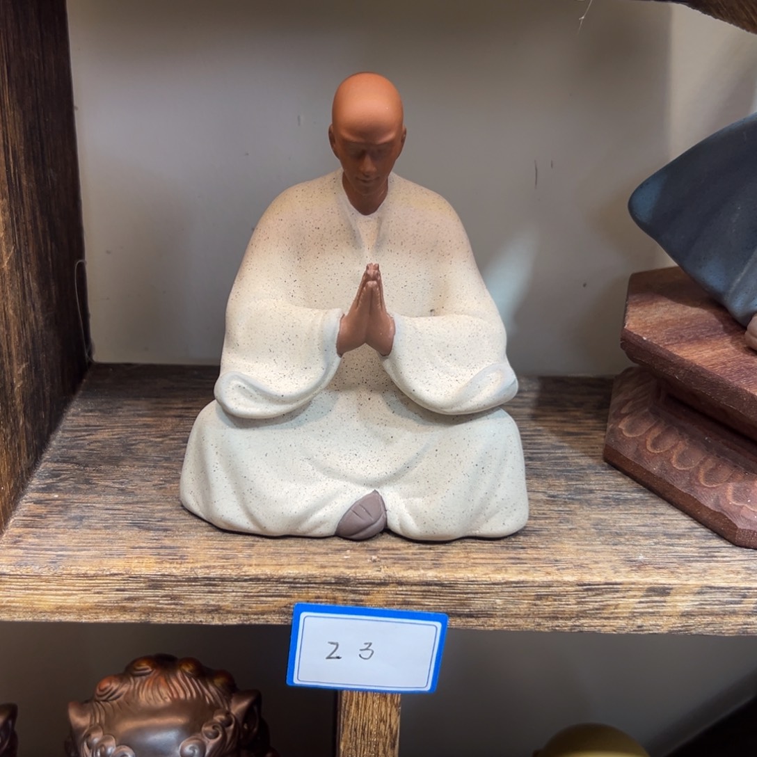 L***沫紫砂茶宠静心和尚没看样板价格