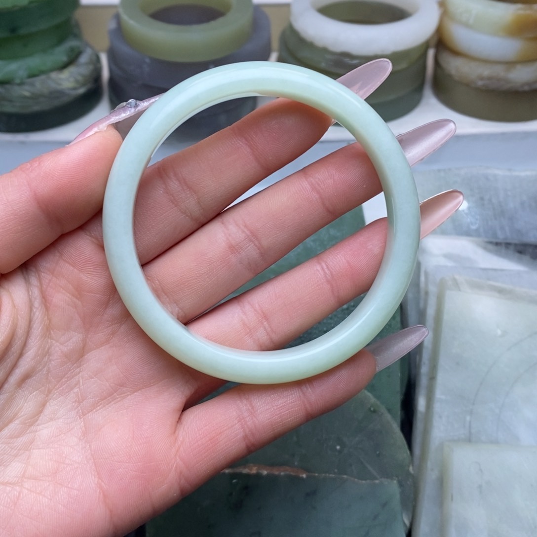 【闪购商品】岫玉手镯未镶嵌成品