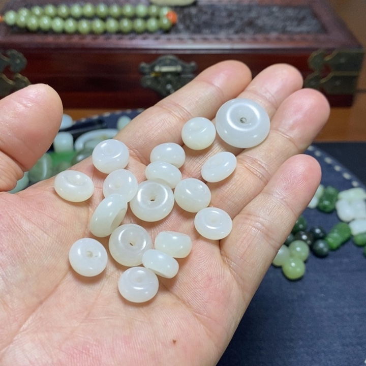 未镶嵌和田玉珠宝奇石