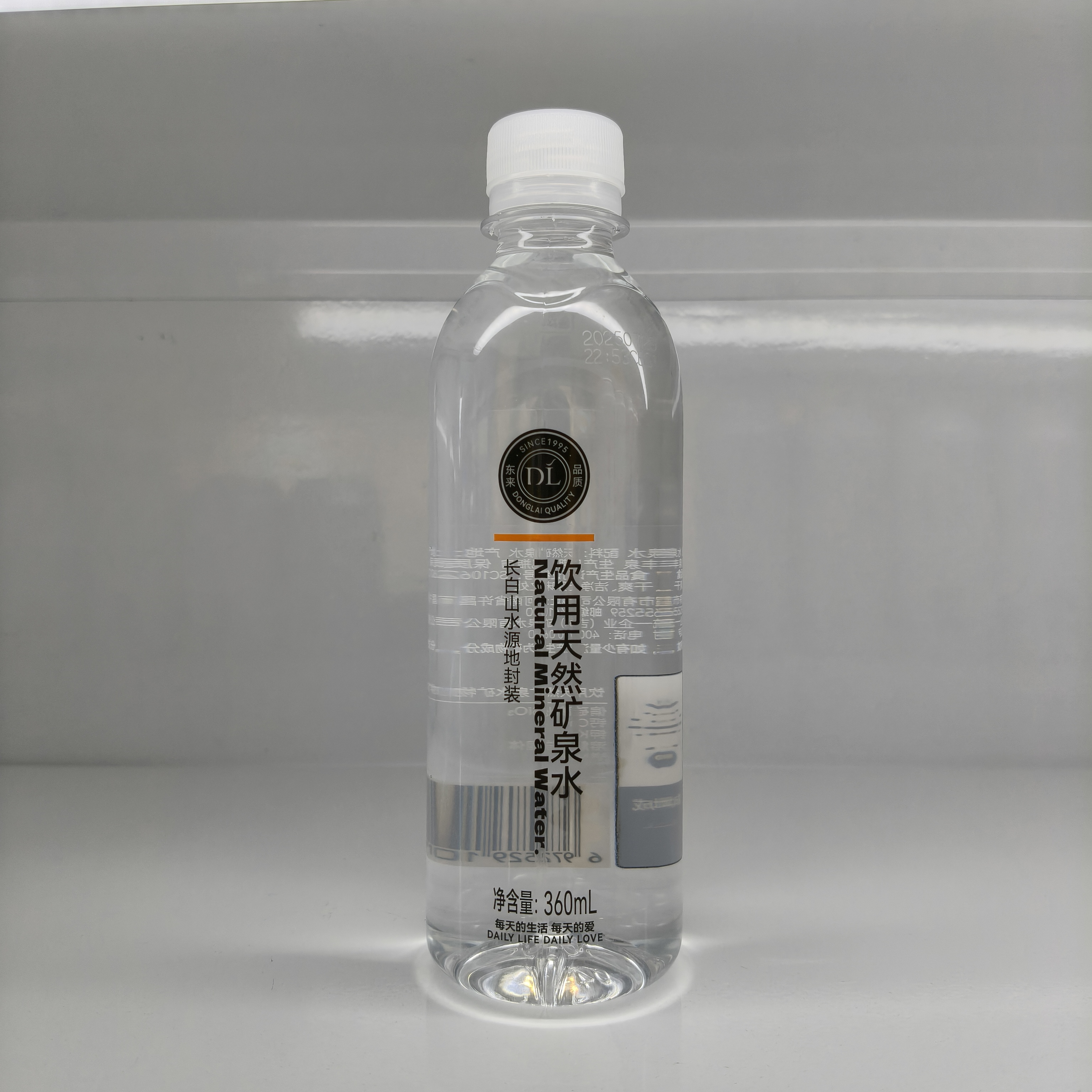 DL饮用天然矿泉水