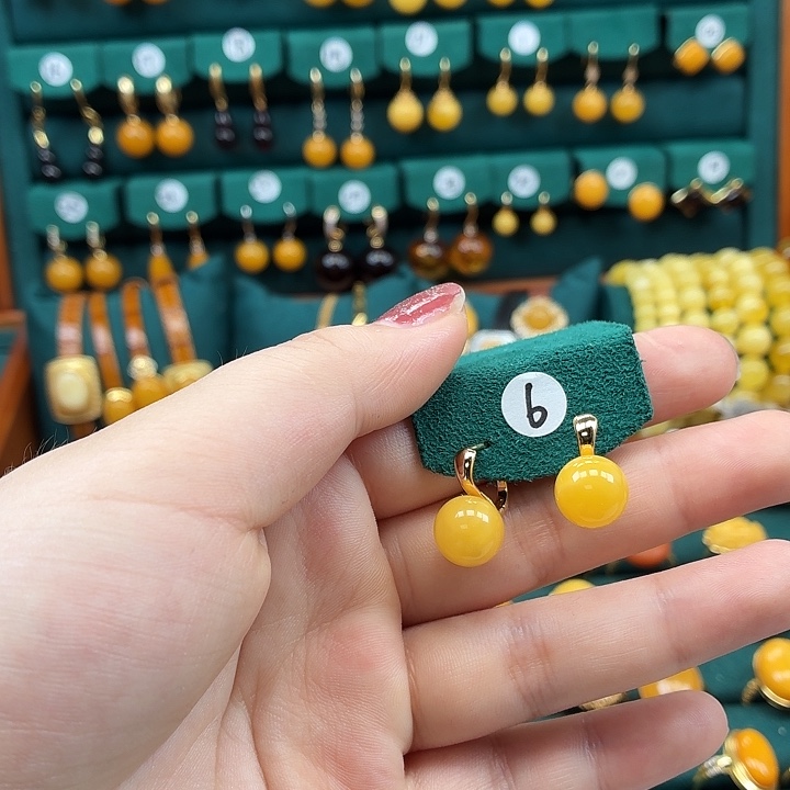 琥珀银S925镶嵌耳饰