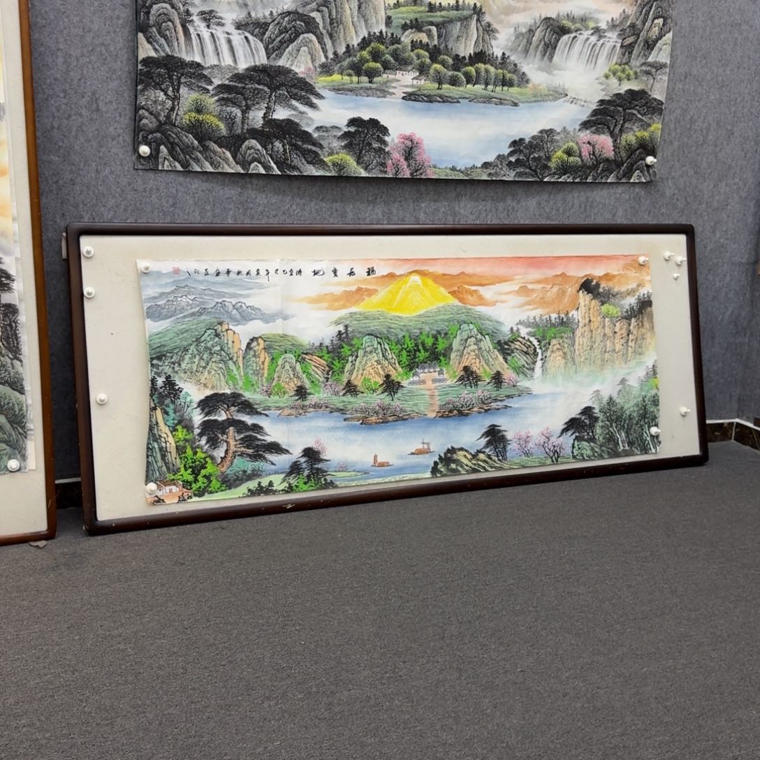 印***哥国画六尺福居宝地画框一幅约205×85