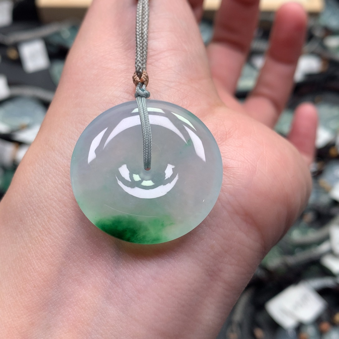 翡翠颈饰未镶嵌00000000000