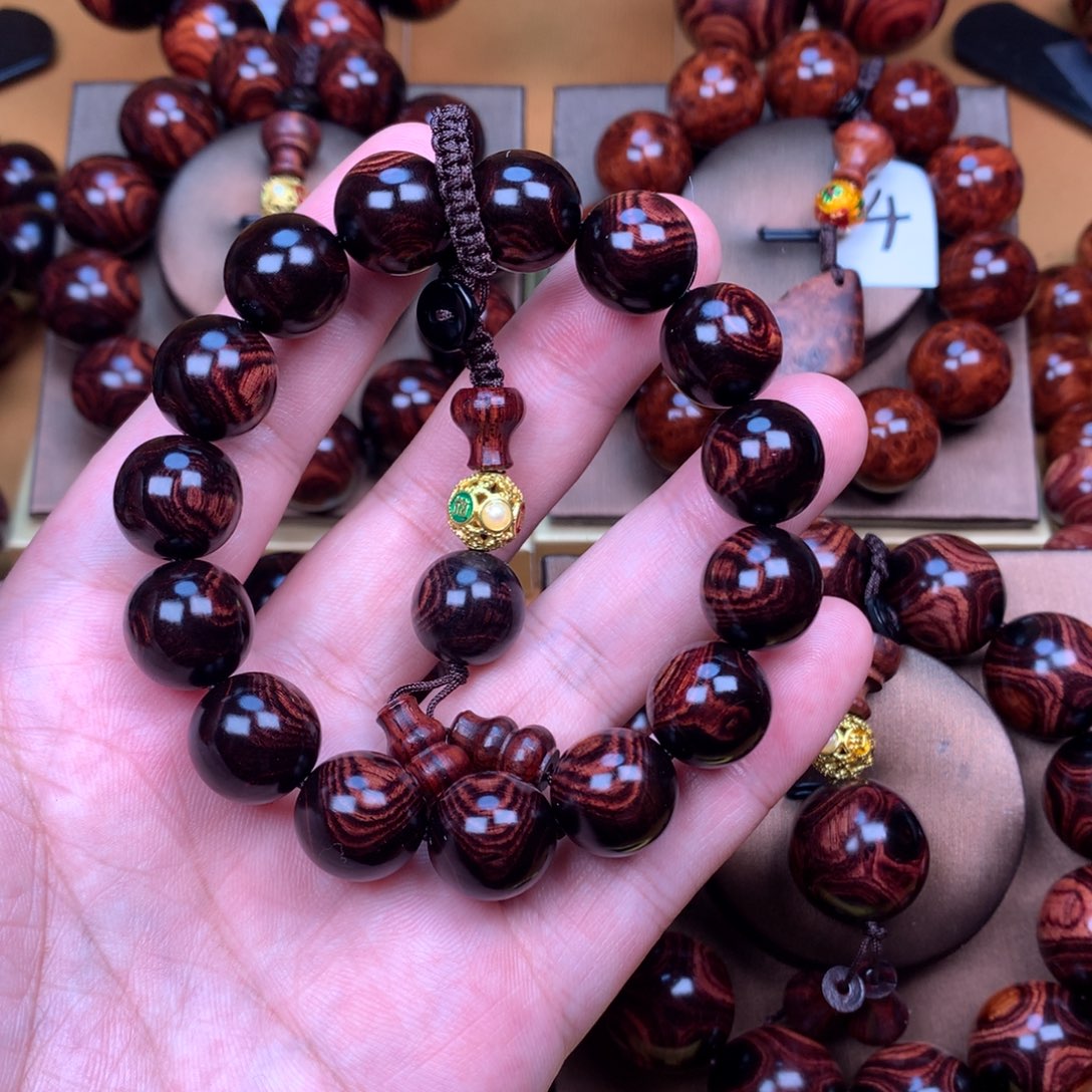 黄花梨/降香黄檀于**.黄花梨手串1.5