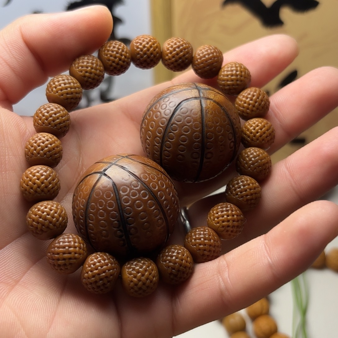 大叶紫檀（黑酸枝木类）