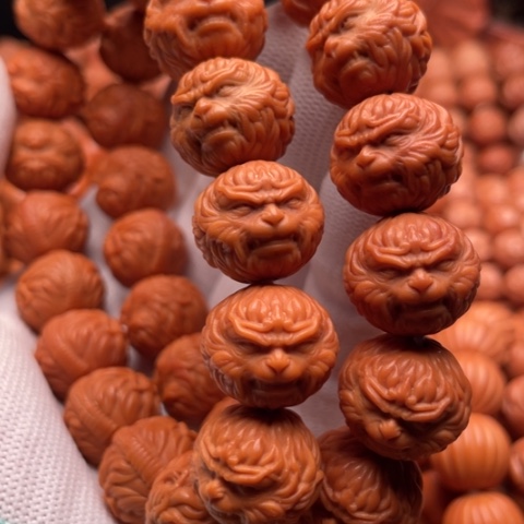 猴头核桃吊坠抽****花斗战胜佛