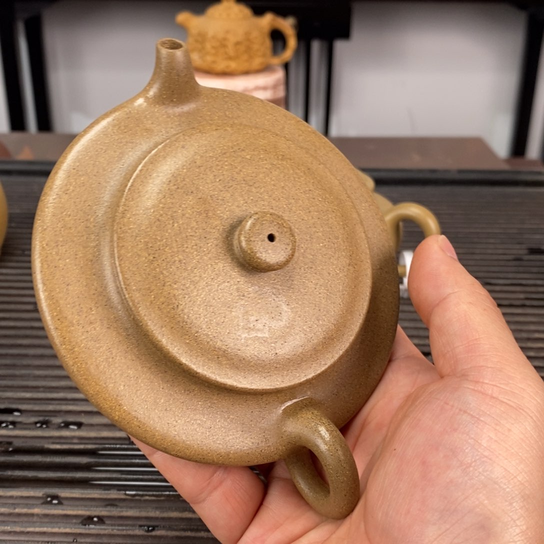 茶壶紫砂清段虚扁容量145毫升