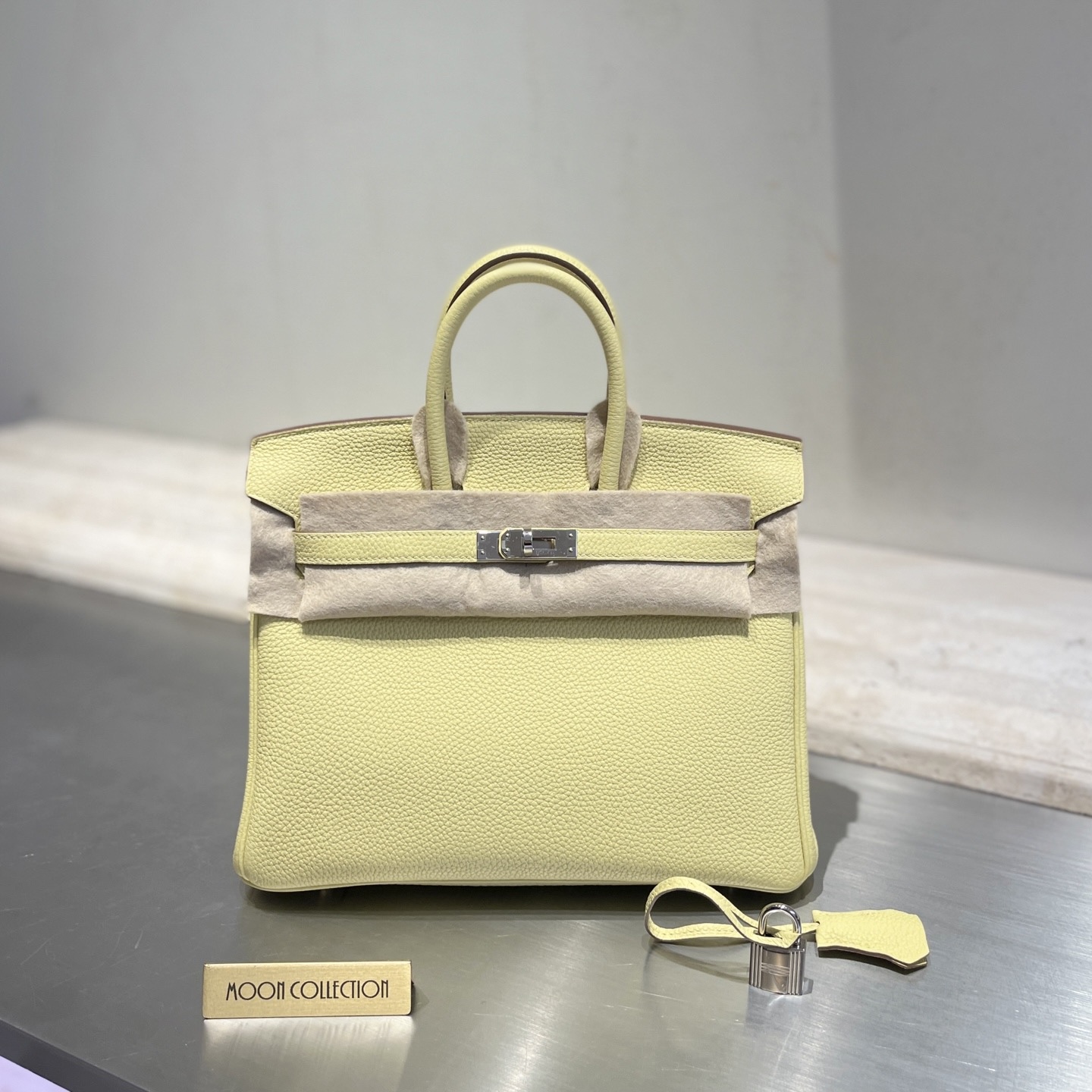 99新 Hermes/爱马仕 99新 BIRKIN25 1z小鸡黄 togo 银扣z刻 