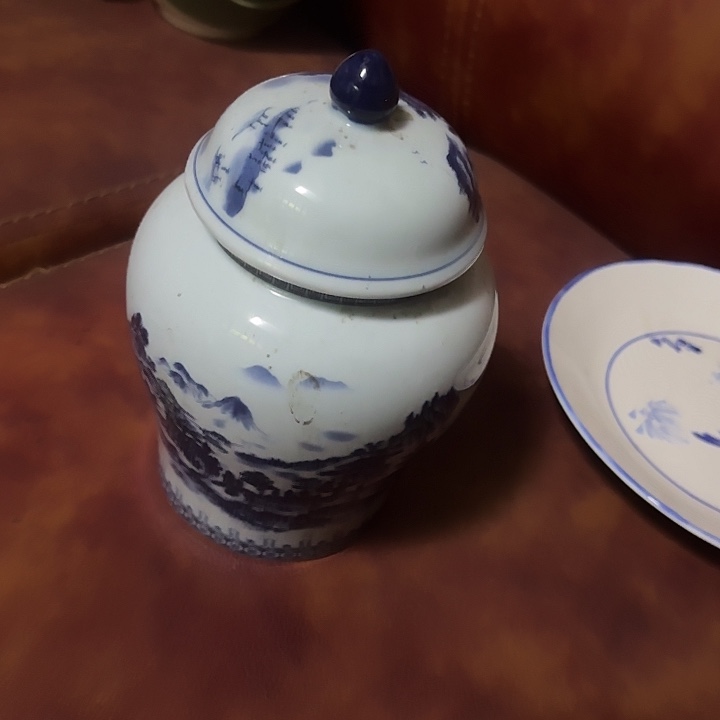 瓷片陶瓷盘子碗啥都有