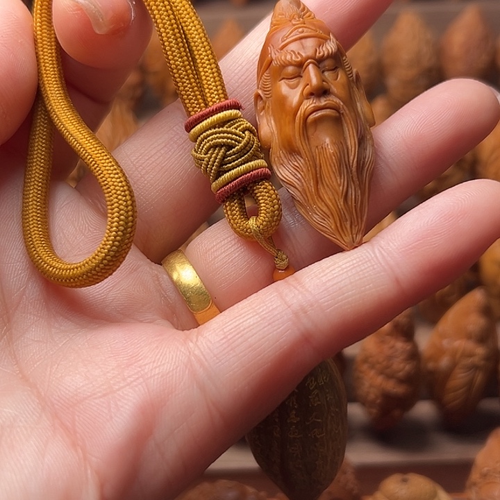 橄榄核吊坠临***佬橄榄核