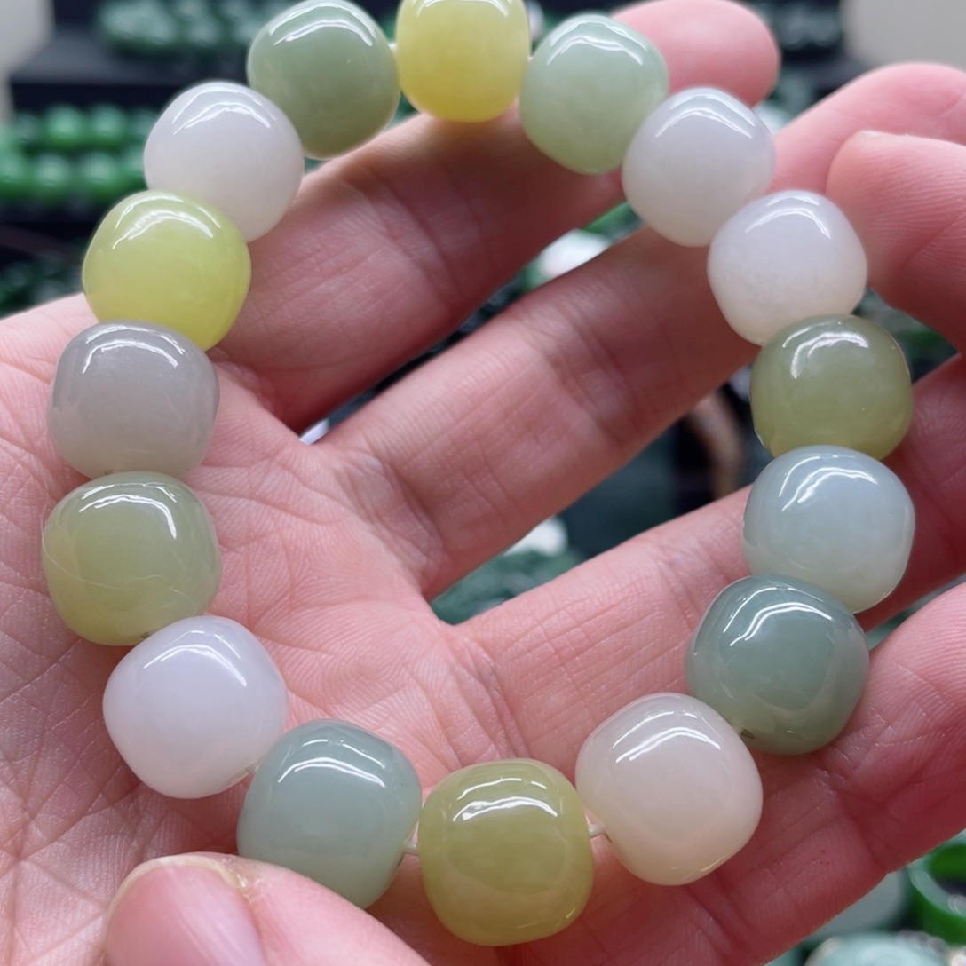 和田玉未镶嵌手链