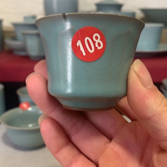 微瑕，汝官窑釉色，小客杯