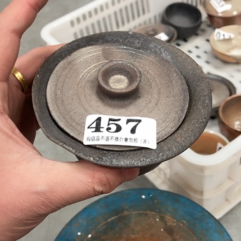 在家了一天没睡觉的人和我一样