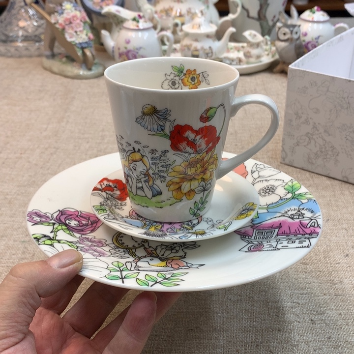 金瓷阁家的美丽瓷器
