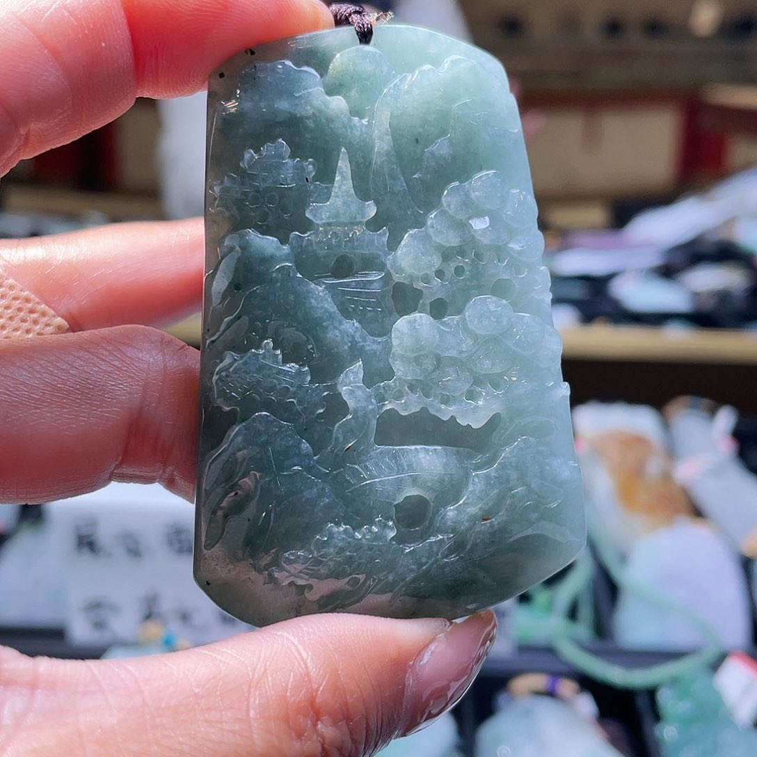 翡翠颈饰未镶嵌一个