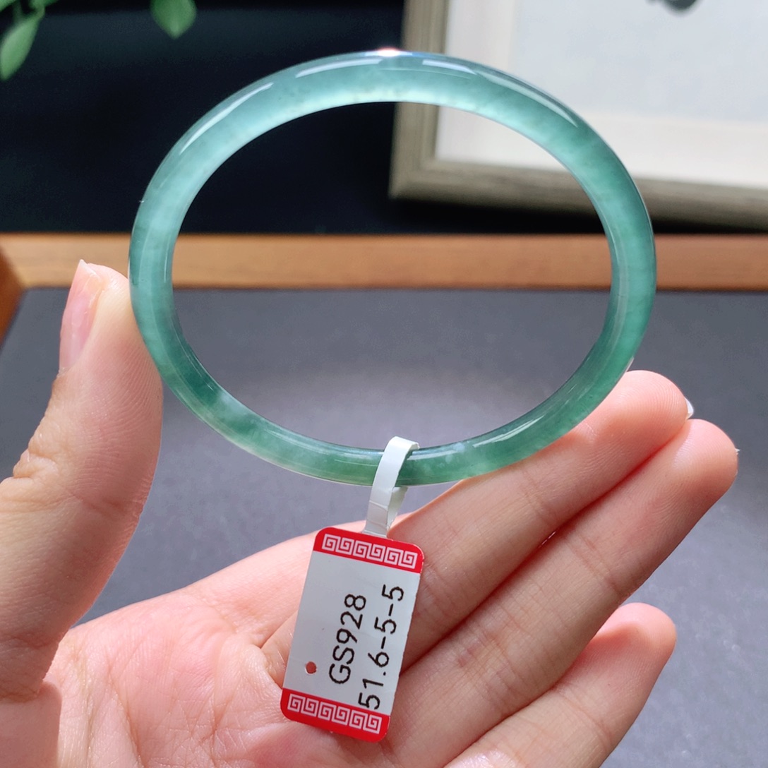 翡翠手镯未镶嵌天然翡翠手镯